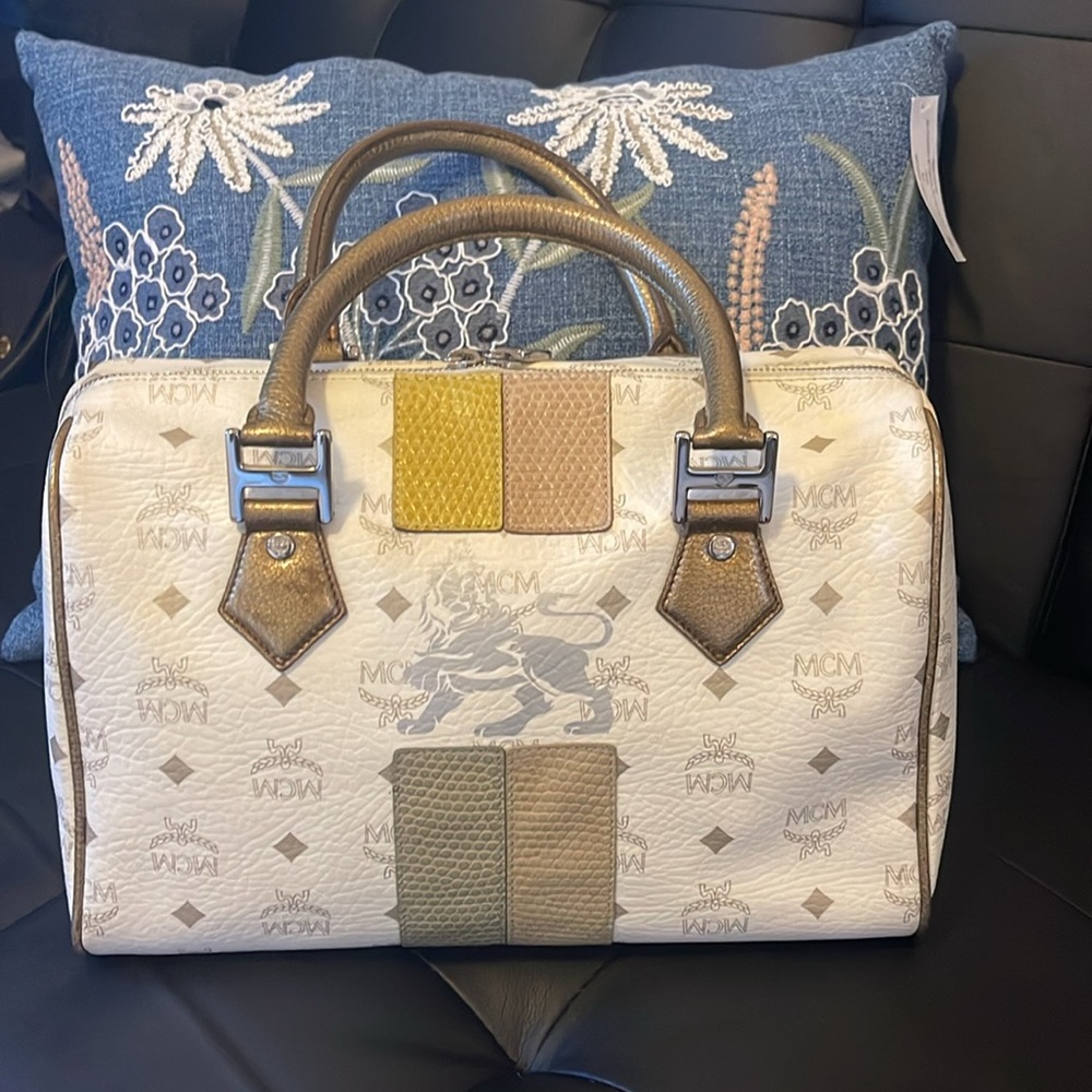 MCM Bags - Picture 12 of 12